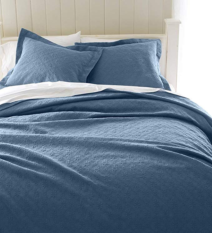 Plow & Hearth Marie Matelasse Stonewashed Full Coverlet, Blue