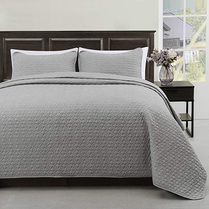 Madison King/Cal-King Size Bed 3pc Quilted Bedspread Light Grey Color Bed Cover Set, Thin Extra Light weight and Oversized coverlet