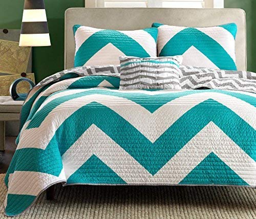 4 Pc Zig Zag Reversible Chevron Bedspread Quilt with Matching Shams and Cushion pillow - Aqua, Black, Pink (Teal/Grey)