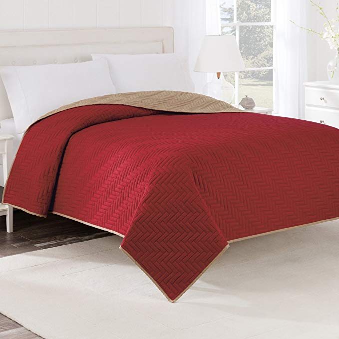 Martex Two-Tone Solid Color Reversible Quilt, Coverlet, Bedspread - Textured with Intricate woven quilt stitch detailing - Navy Blue Reversing to Red, Twin