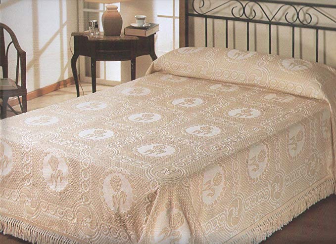 La Rochelle Tulip Bedspread, California King, Ivory