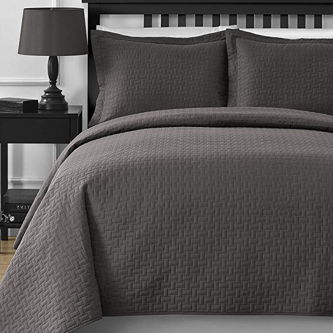 Extra Lightweight and Oversized Comfy Bedding Frame Embossing 3-piece Bedspread Coverlet Set (King/California King, Grey)