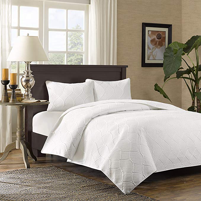 Madison Park Corrine Full/Queen Size Quilt Bedding Set - White, Patterned Texture – 3 Piece Bedding Quilt Coverlets – Ultra Soft Microfiber Bed Quilts Quilted Coverlet