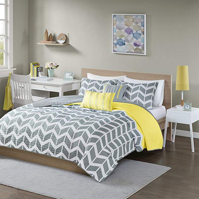 Intelligent Design Nadia Coverlet Set, Full/Queen, Yellow