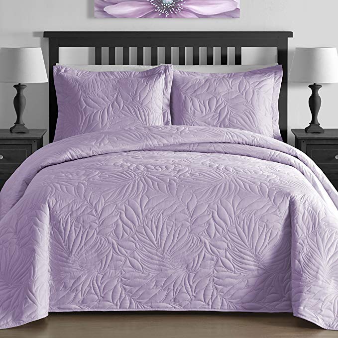 King & Queen Contemporary EXTRA Lightweight Thermal Pressed Bright Leafage Patterned 3 Piece Coverlet Set (Full/Queen, Lavender)